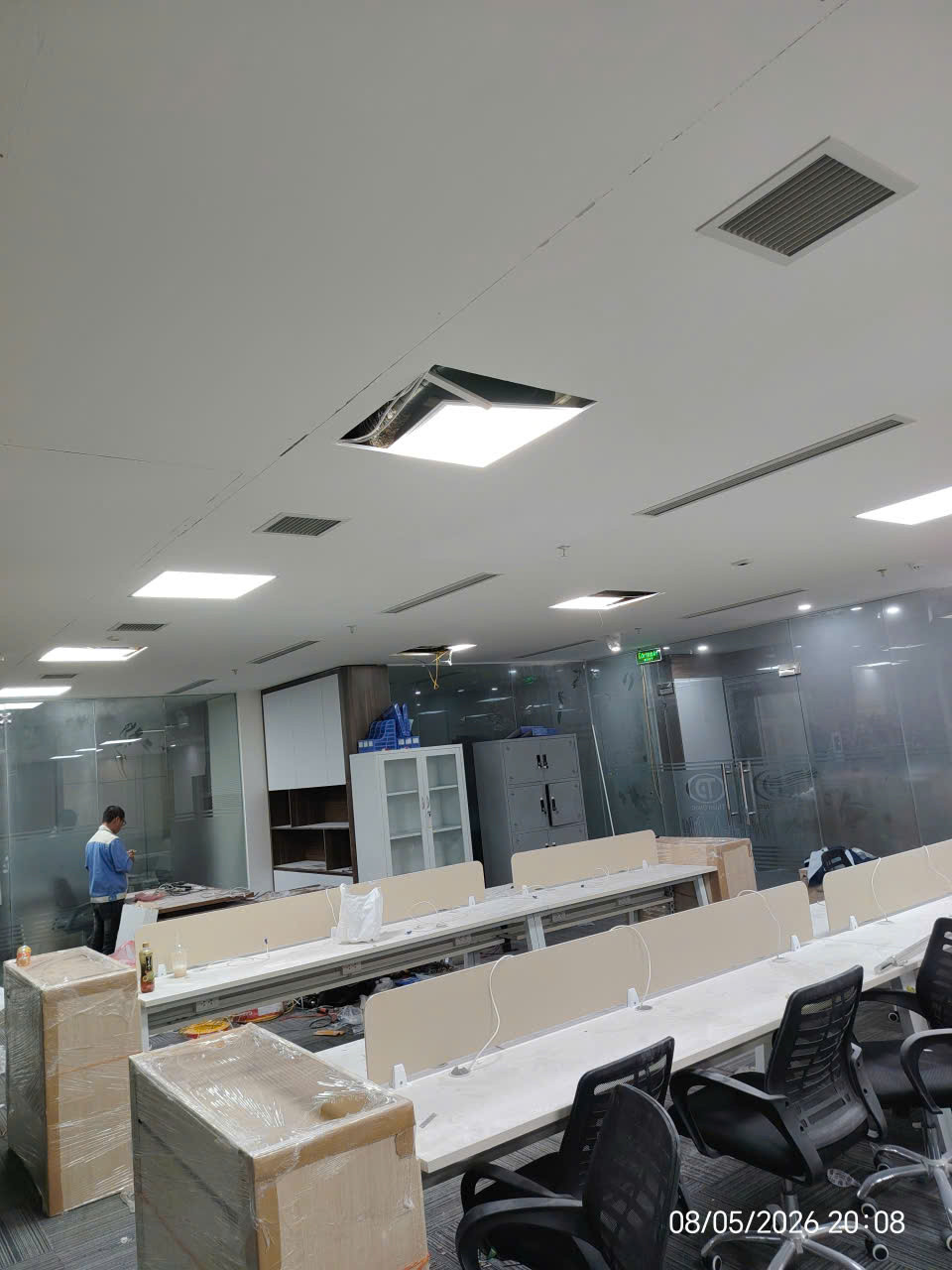 Lắp đèn LED panel 600x600