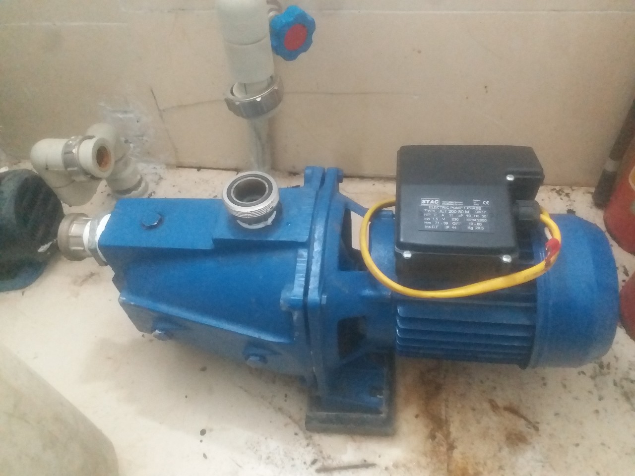 sửa chữa máy bơm nước