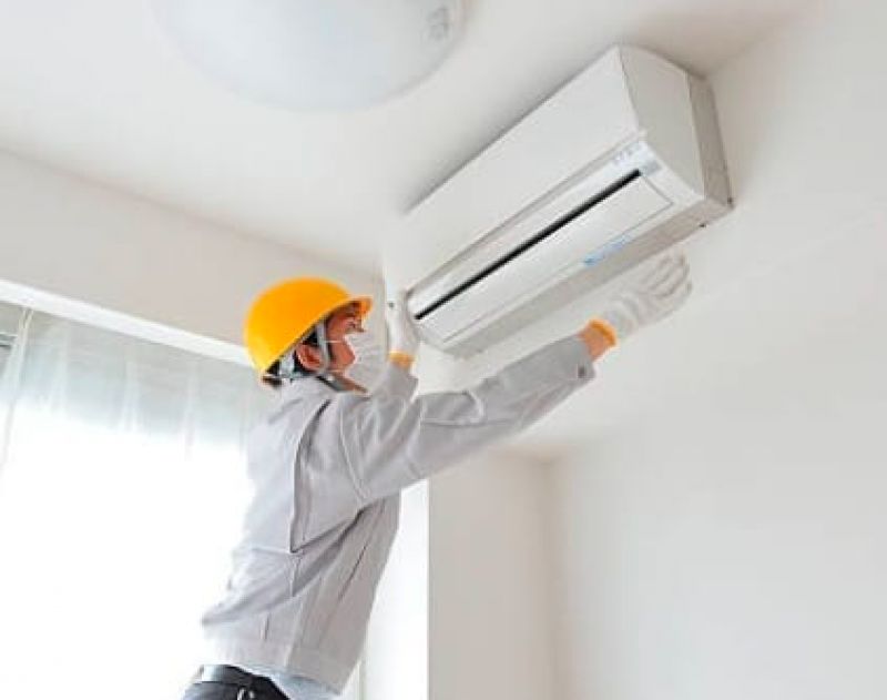 Th&aacute;o lắp điều h&ograve;a tại H&agrave; Nội Gi&aacute; Rẻ